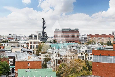 Остоженка ул.